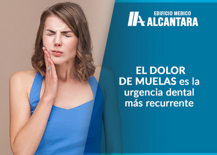 Urgencias Dentales en Santiago Mujer con Dolor de Muela