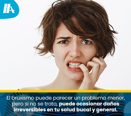 Mujer Preocupada porque Sufre de Bruxismo