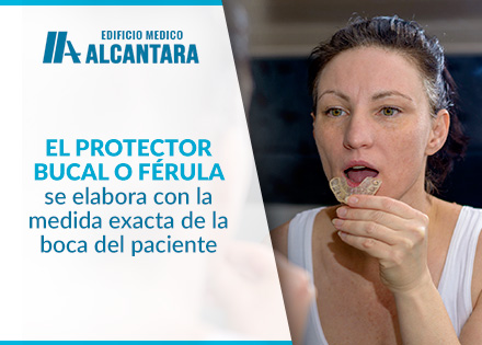 El Bruxismo se Contrarresta con una Férula, la Cuál se Utiliza al Momento de Dormir Bruxismo Tratamiento Mujer con Protector Bucal