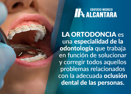 Dentista Realiza Ortodoncia Aplicada para el Diseo de Sonrisa para una Adecuada Oclusin Dental.